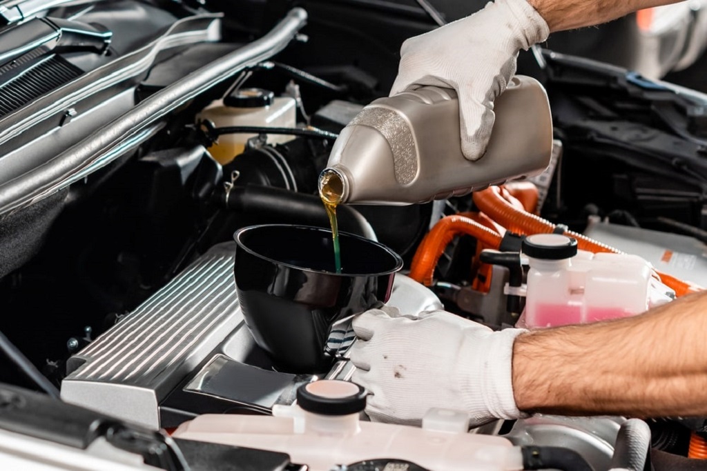 Top Causes of the Car Losing Oil But no Leak or Smoke
